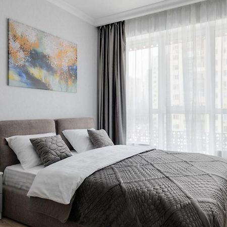 Modern New Cozy Apartment Kvartet Railway Station Kiev Luaran gambar
