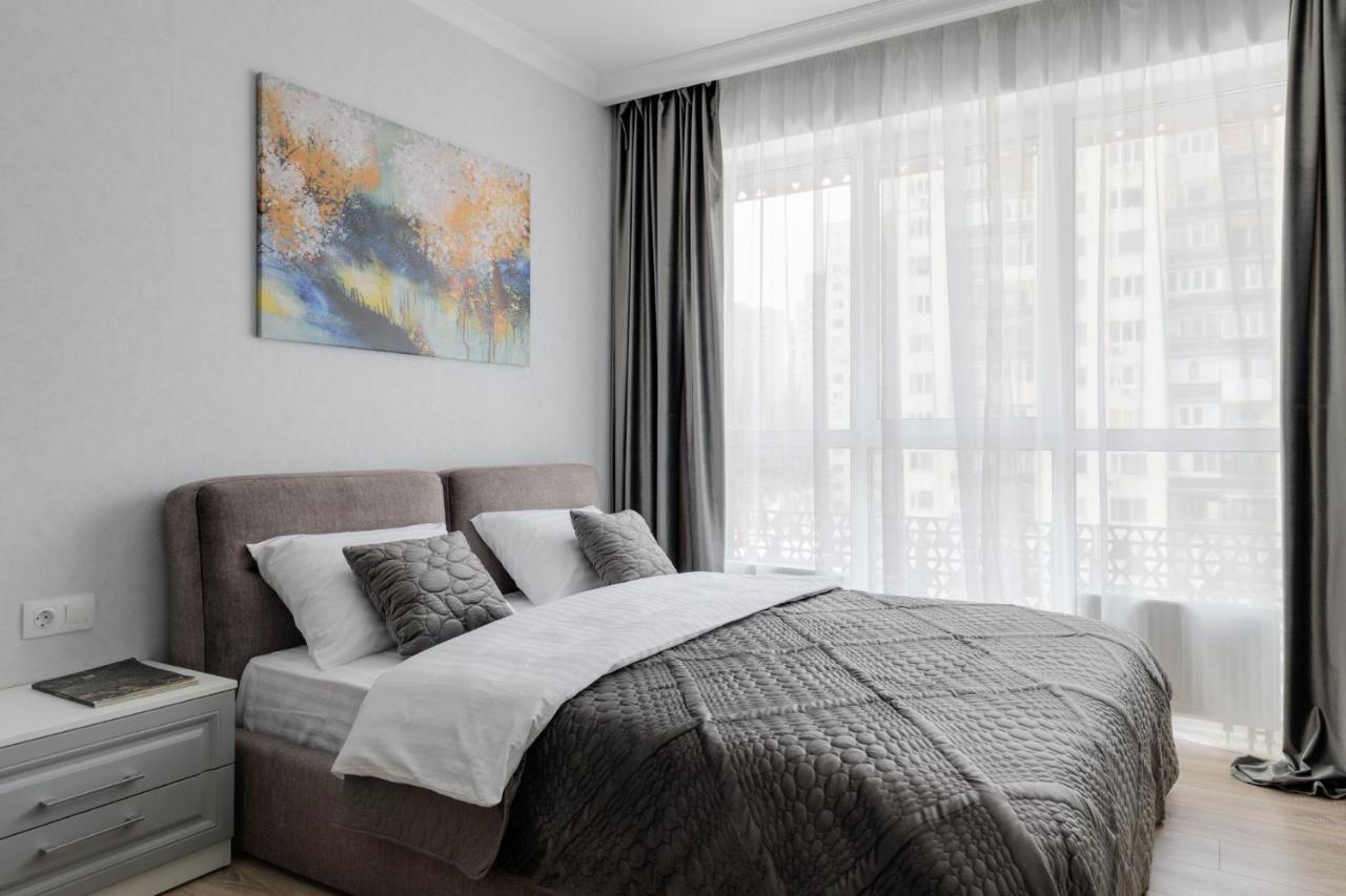 Modern New Cozy Apartment Kvartet Railway Station Kiev Luaran gambar